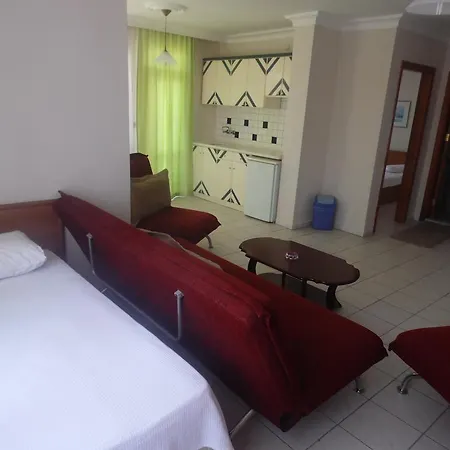 Helene Aparthotel